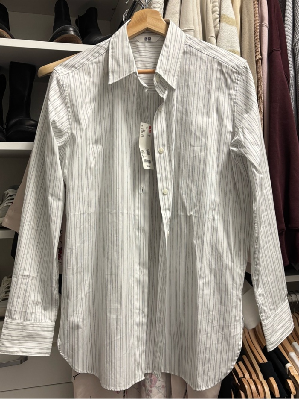UNIQLO Women’s White Stripe Button-Up Shirt